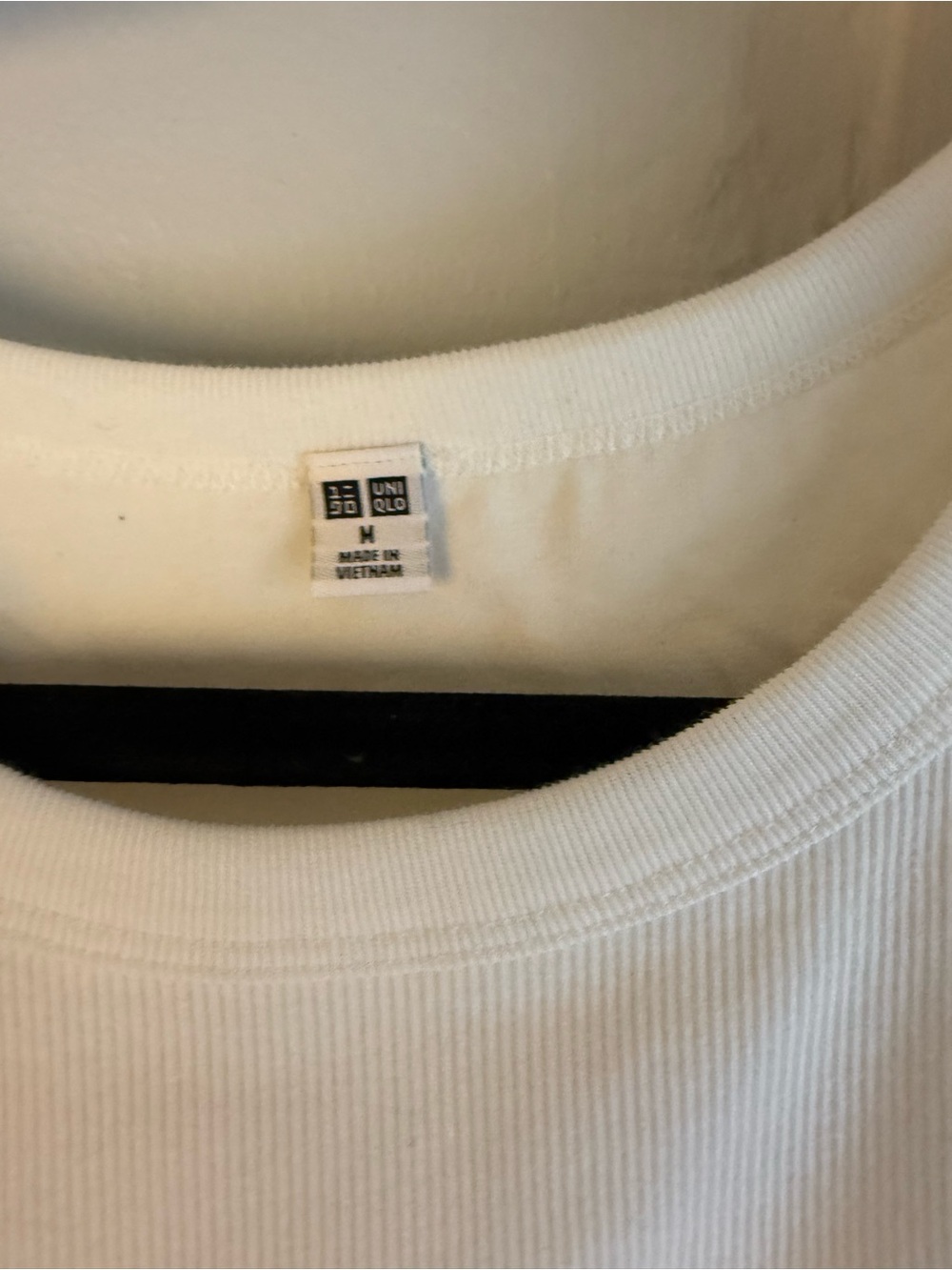 UNIQLO Women's Cream Ribbed Tank Top - Picture 2 of 3